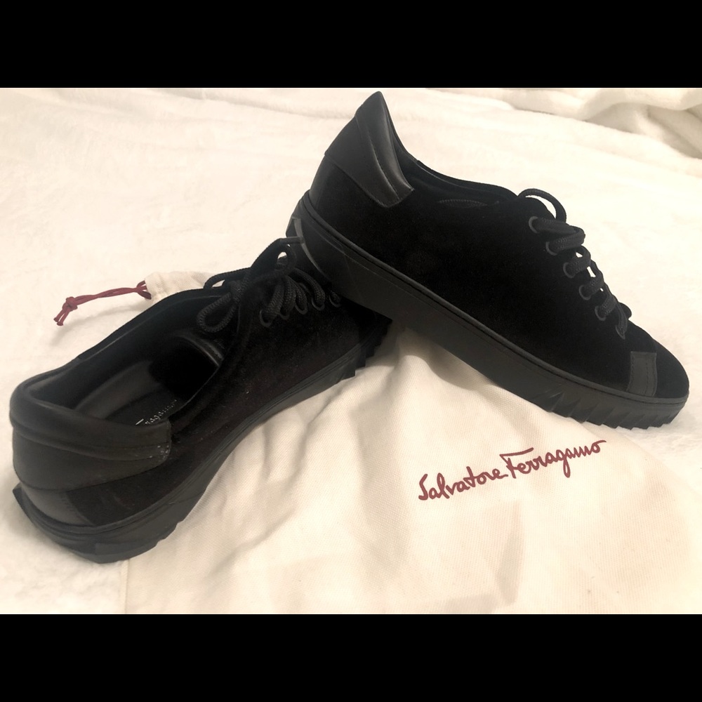 Salvatore Ferragamo
Black Velvet Sneakers